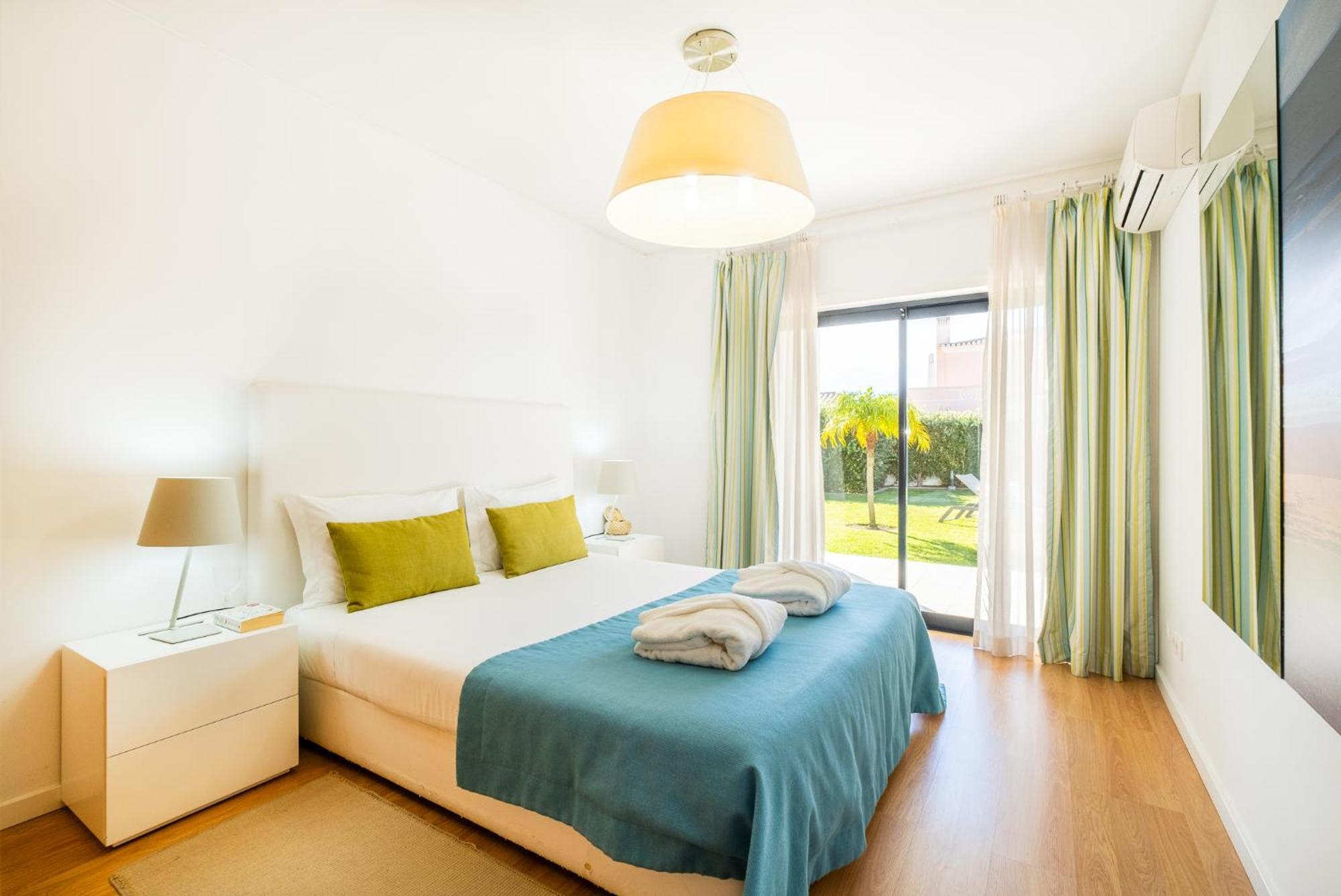 Villas Novochoro - Large Garden- Heatable Pool By DreamvillasΑλμπουφέιρα Εξωτερικό φωτογραφία